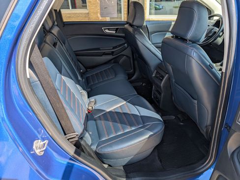 Used 2023 Ford Edge SEL w/ Sport Appearance Package AWD/4WD image 16