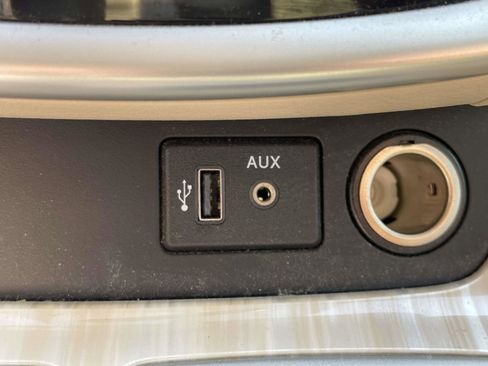 Used 2018 Nissan Murano SL w/ Cargo Package FWD image 10