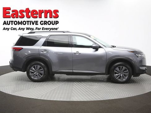 Used 2022 Nissan Pathfinder SV AWD/4WD image 48