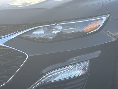 Used 2022 Chevrolet Malibu RS image 30
