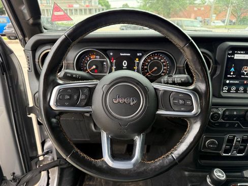 Used 2021 Jeep Wrangler Unlimited Sahara AWD/4WD image 14