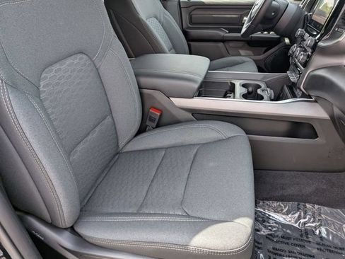 New 2026 RAM 1500 Express AWD/4WD image 33