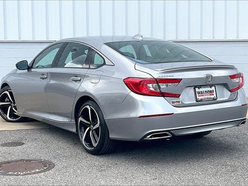 Used 2020 Honda Accord Sport image 12