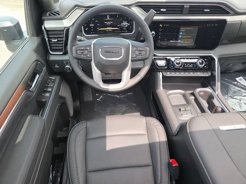 New 2026 GMC Sierra 3500 Denali w/ Denali Reserve Package AWD/4WD image 3