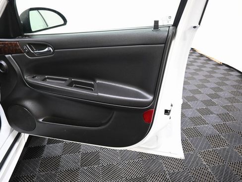 Used 2014 Chevrolet Impala Limited LS image 22