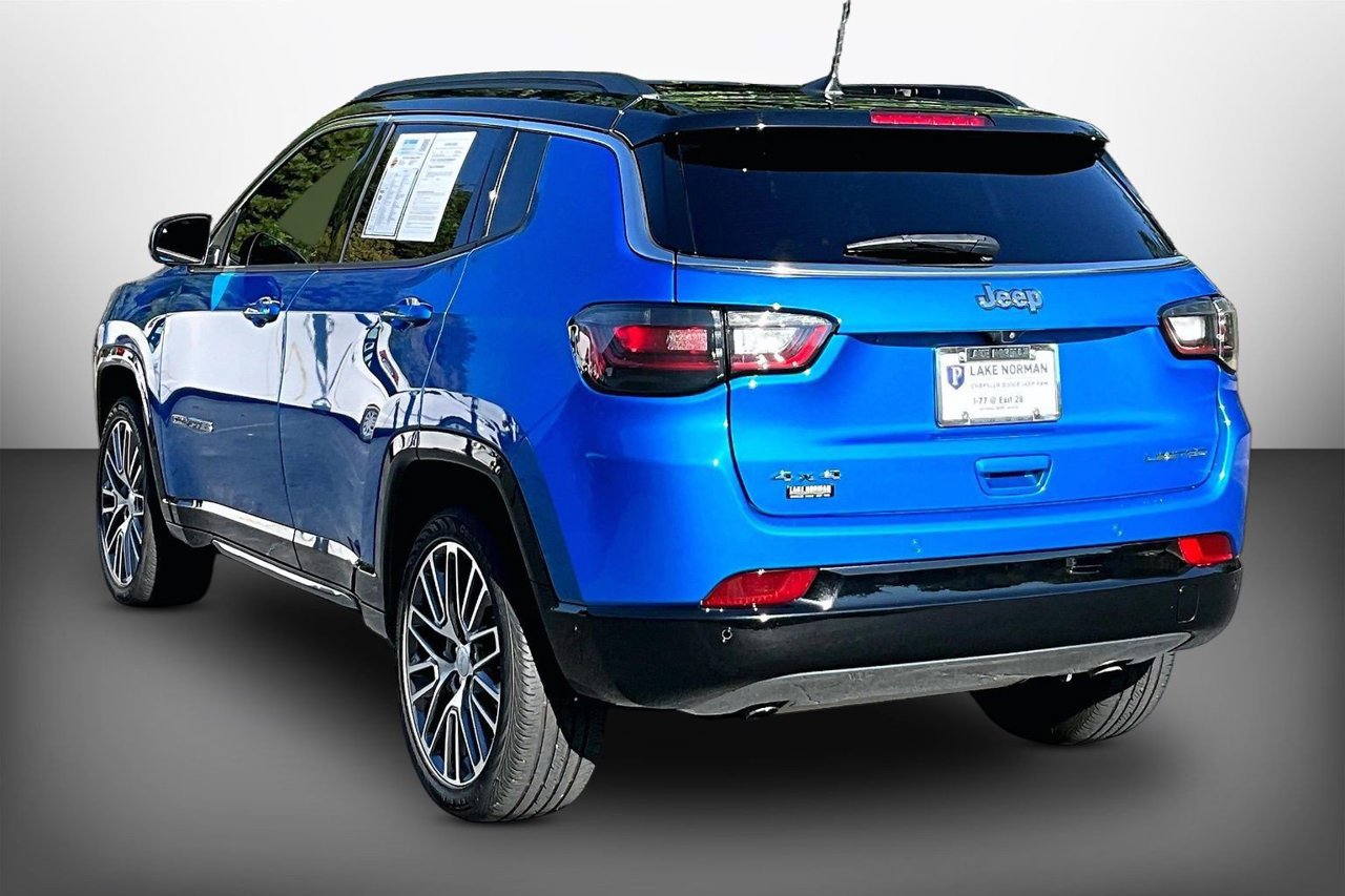 Used 2024 Jeep Compass Limited w/ Elite Group AWD/4WD image 6