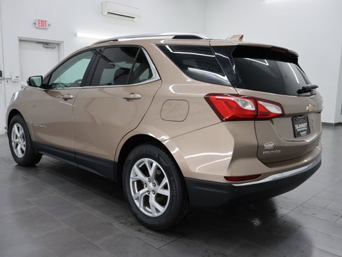 Used 2018 Chevrolet Equinox Premier AWD/4WD image 6