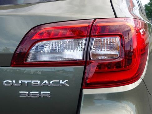 Used 2016 Subaru Outback 3.6R Limited w/ Popular Package #4 image 7