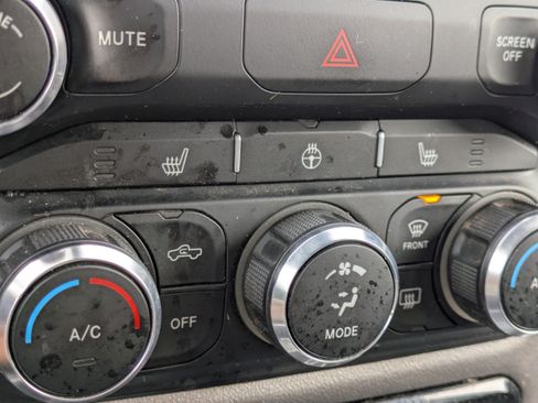 Used 2022 RAM 1500 Big Horn AWD/4WD image 29