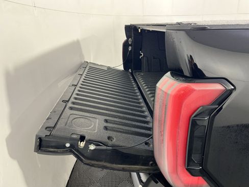 Used 2024 Toyota Tundra Limited image 26