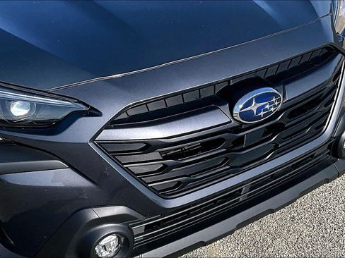 Used 2023 Subaru Outback Premium AWD/4WD image 30