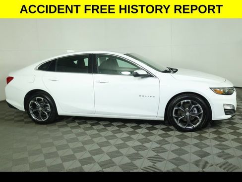 Used 2024 Chevrolet Malibu LT FWD image 2