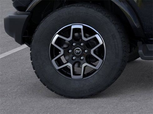 New 2025 Ford Bronco Outer Banks image 21
