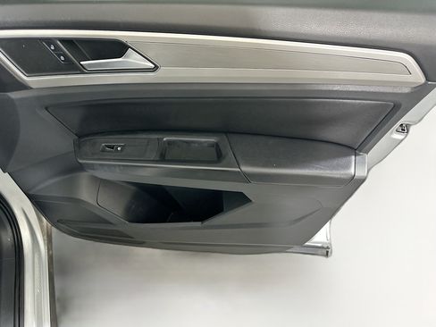 Used 2018 Volkswagen Atlas SE FWD image 31