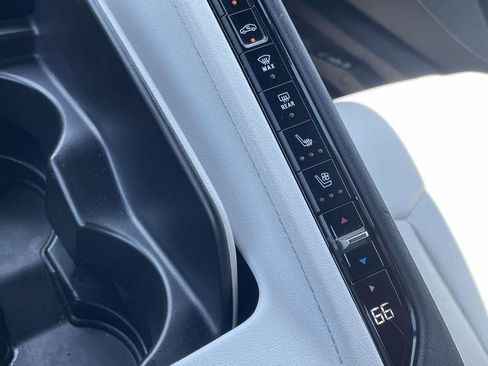 Used 2021 Chevrolet Corvette Stingray Preferred Cpe RWD image 19