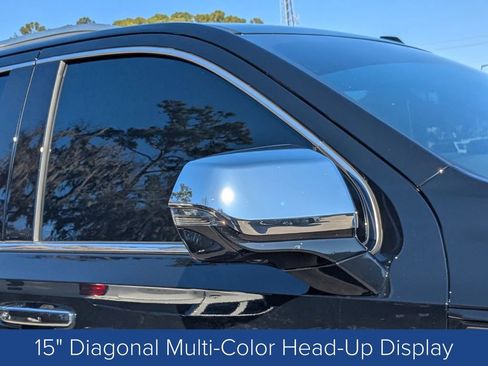 Used 2024 GMC Yukon Denali Ultimate image 12