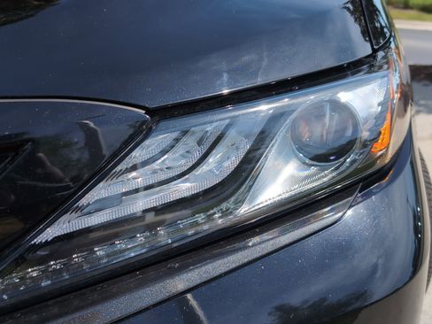 Certified 2022 Toyota Camry XSE image 6