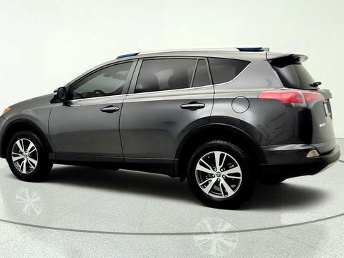 Used 2018 Toyota RAV4 XLE FWD image 7