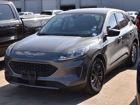 Certified 2022 Ford Escape SE image 1