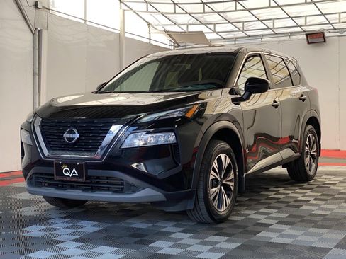 Used 2023 Nissan Rogue SV AWD/4WD image 3