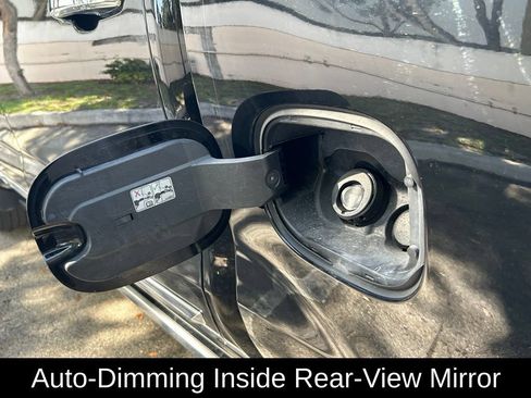 Used 2024 Chevrolet Silverado 1500 High Country w/ Technology Package RWD image 43