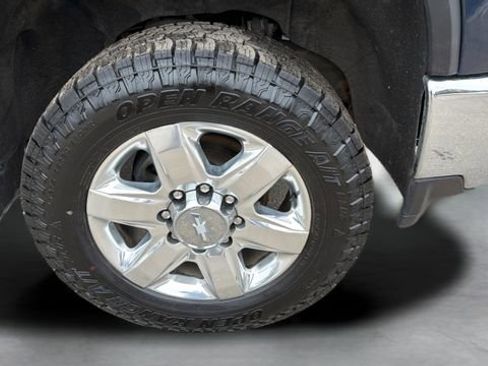 Used 2020 Chevrolet Silverado 2500 LTZ w/ LTZ Plus Package image 30