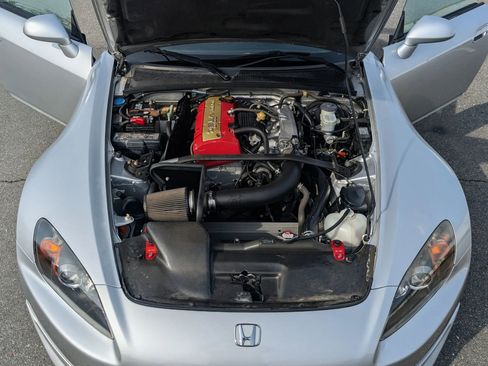 Used 2005 Honda S2000 Convertible 2D image 29