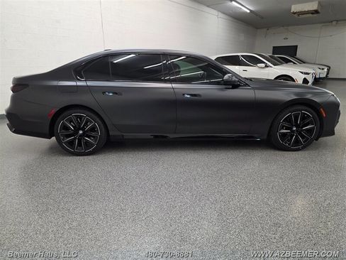 Used 2023 BMW 760i xDrive AWD/4WD image 12