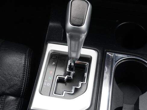 Used 2019 Toyota Tundra Platinum image 35