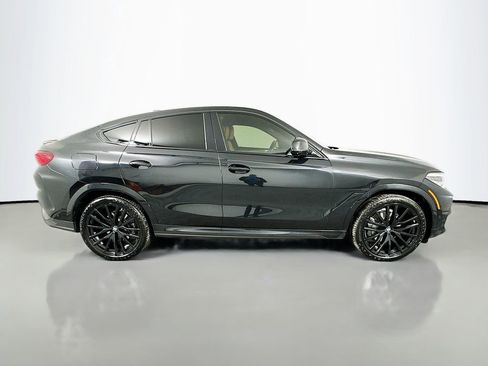 Used 2022 BMW X6 xDrive40i w/ M Sport Package image 4