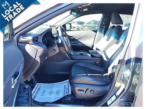 Used 2021 Toyota Venza Limited image 20