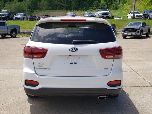 Used 2019 Kia Sorento AWD image 4
