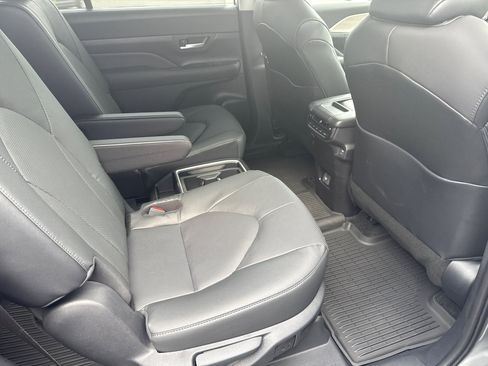 Certified 2026 Toyota Grand Highlander FWD image 16