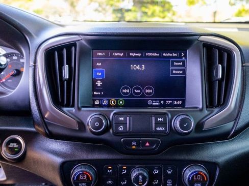 Used 2022 GMC Terrain AT4 w/ Infotainment Package II image 28