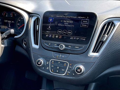 Used 2023 Chevrolet Malibu LT image 7