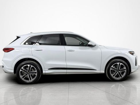 Used 2025 Audi Q5 Premium w/ Convenience Package AWD/4WD image 6