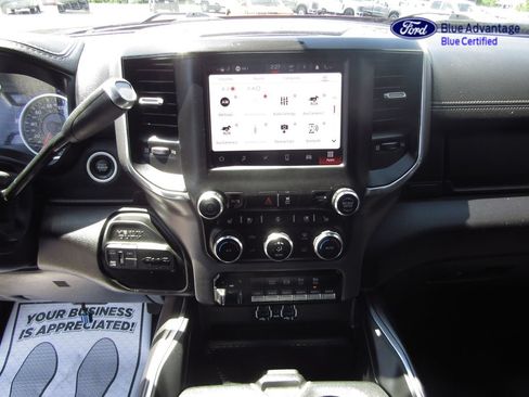 Used 2022 RAM 3500 Laramie AWD/4WD image 17