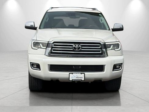 Used 2018 Toyota Sequoia Platinum w/ Carpet Mat Package AWD/4WD image 10