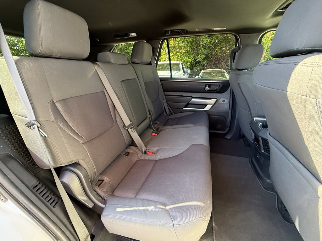 Used 2025 Toyota Sequoia SR5 AWD/4WD image 38