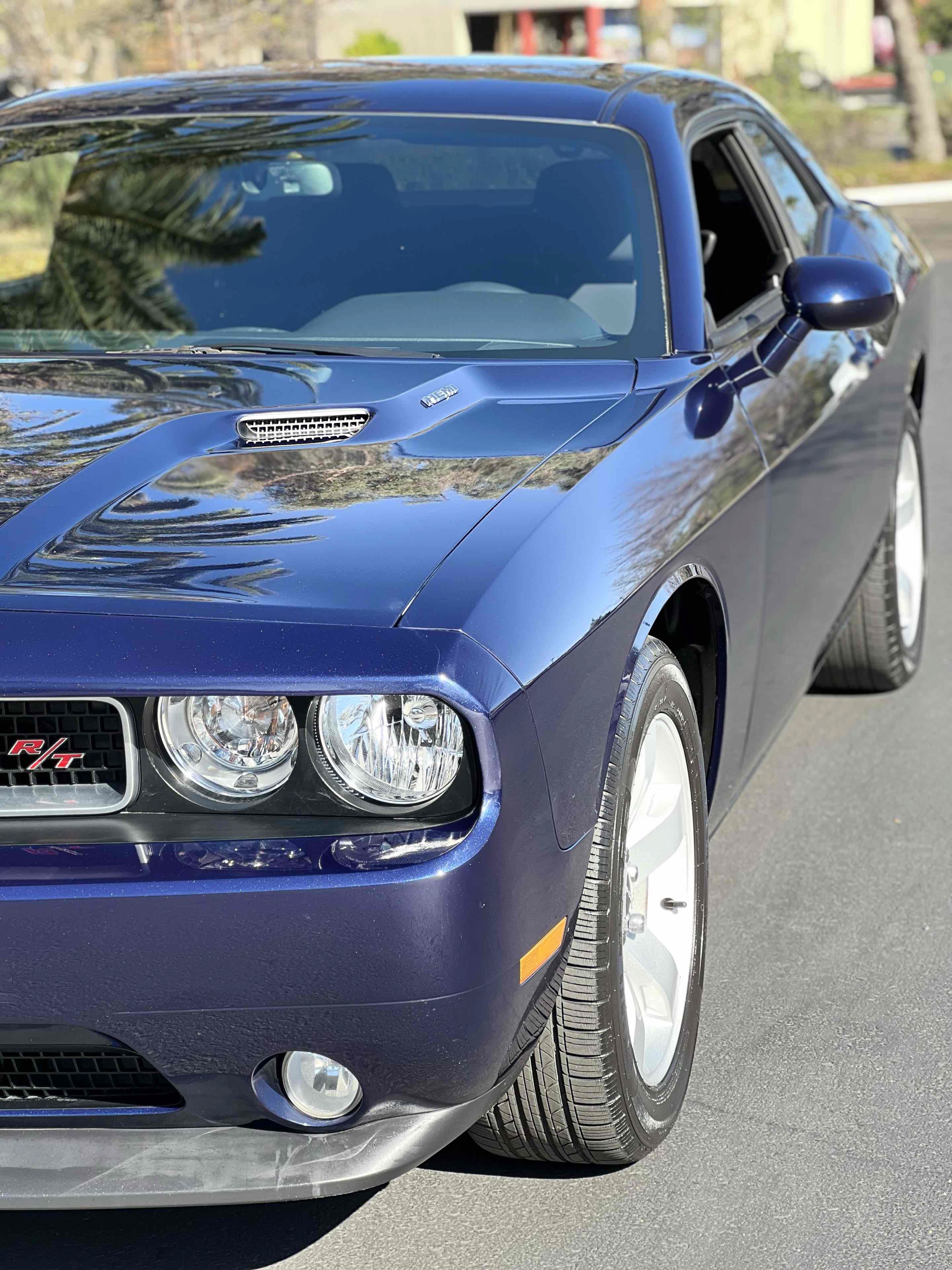 Used 2014 Dodge Challenger R/T RWD image 29