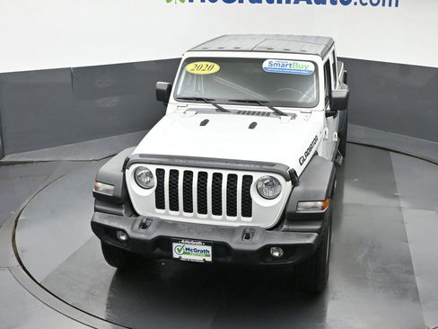 Used 2020 Jeep Gladiator Sport w/ Quick Order Package 24S image 27