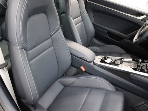 Certified 2025 Porsche 911 Carrera RWD image 28