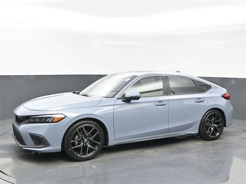 Certified 2022 Honda Civic Sport Touring image 2