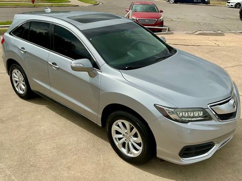 Used 2017 Acura RDX AWD image 4