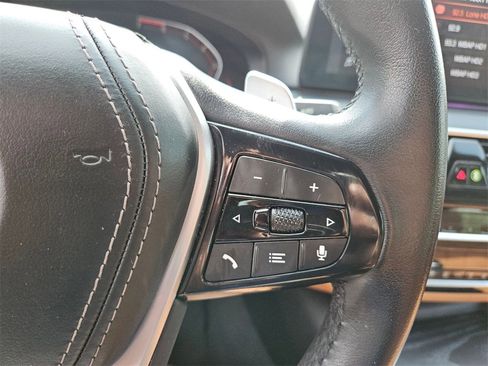 Used 2023 BMW 530i w/ Premium Package image 23