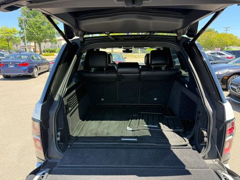 Used 2019 Land Rover Range Rover HSE AWD/4WD image 16