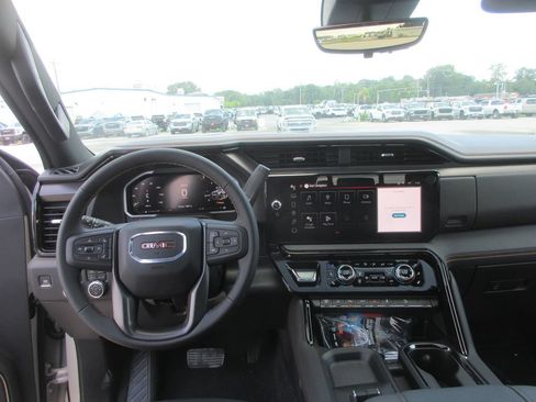 New 2026 GMC Sierra 2500 AT4 w/ AT4 Premium Plus Package AWD/4WD image 16