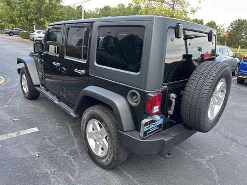 Used 2018 Jeep Wrangler Unlimited Sport S image 5