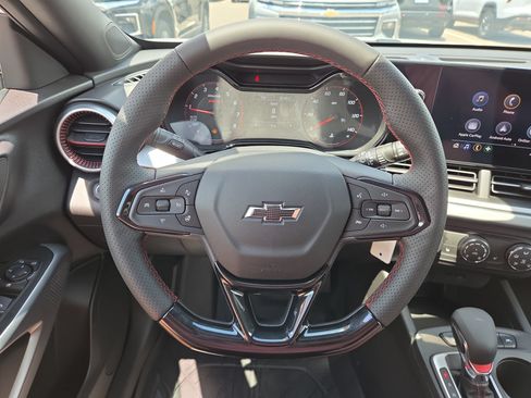 New 2026 Chevrolet Trax RS w/ Sunroof Package FWD image 18
