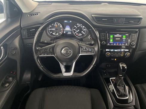 Used 2019 Nissan Rogue SV w/ Premium Package AWD/4WD image 32